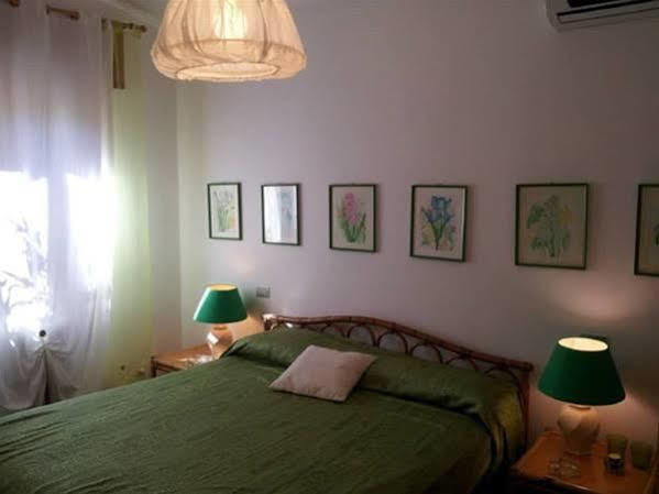 סן פנטלאו Bed & Breakfast Yin & Yang מראה חיצוני תמונה